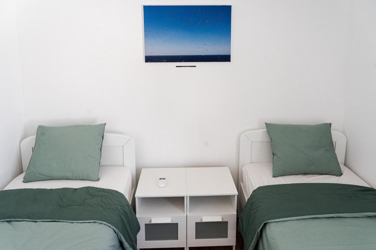 Station 22 - Brand New Apartment With A Terrace And Private Parking Vir Buitenkant foto
