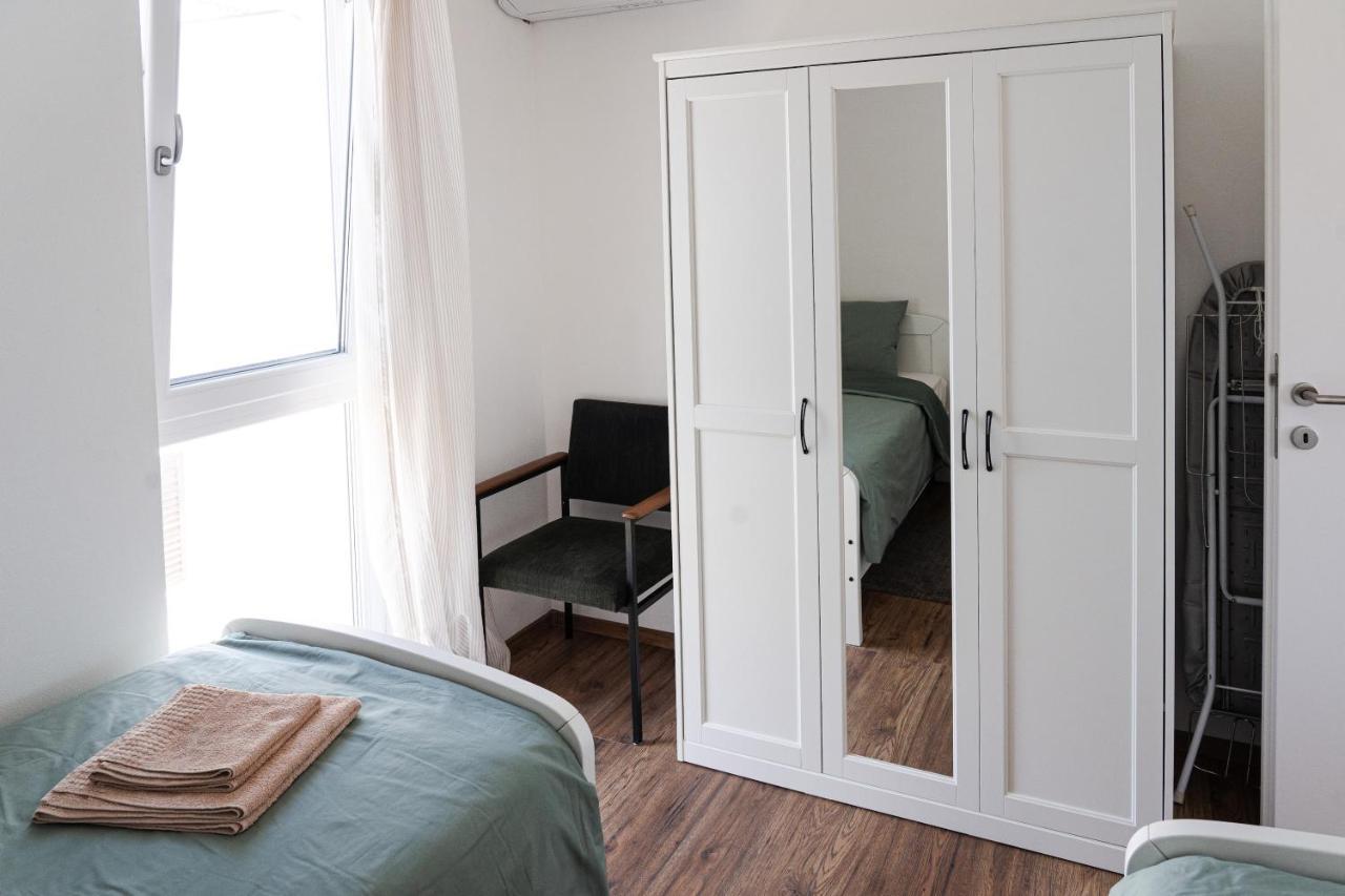 Station 22 - Brand New Apartment With A Terrace And Private Parking Vir Buitenkant foto